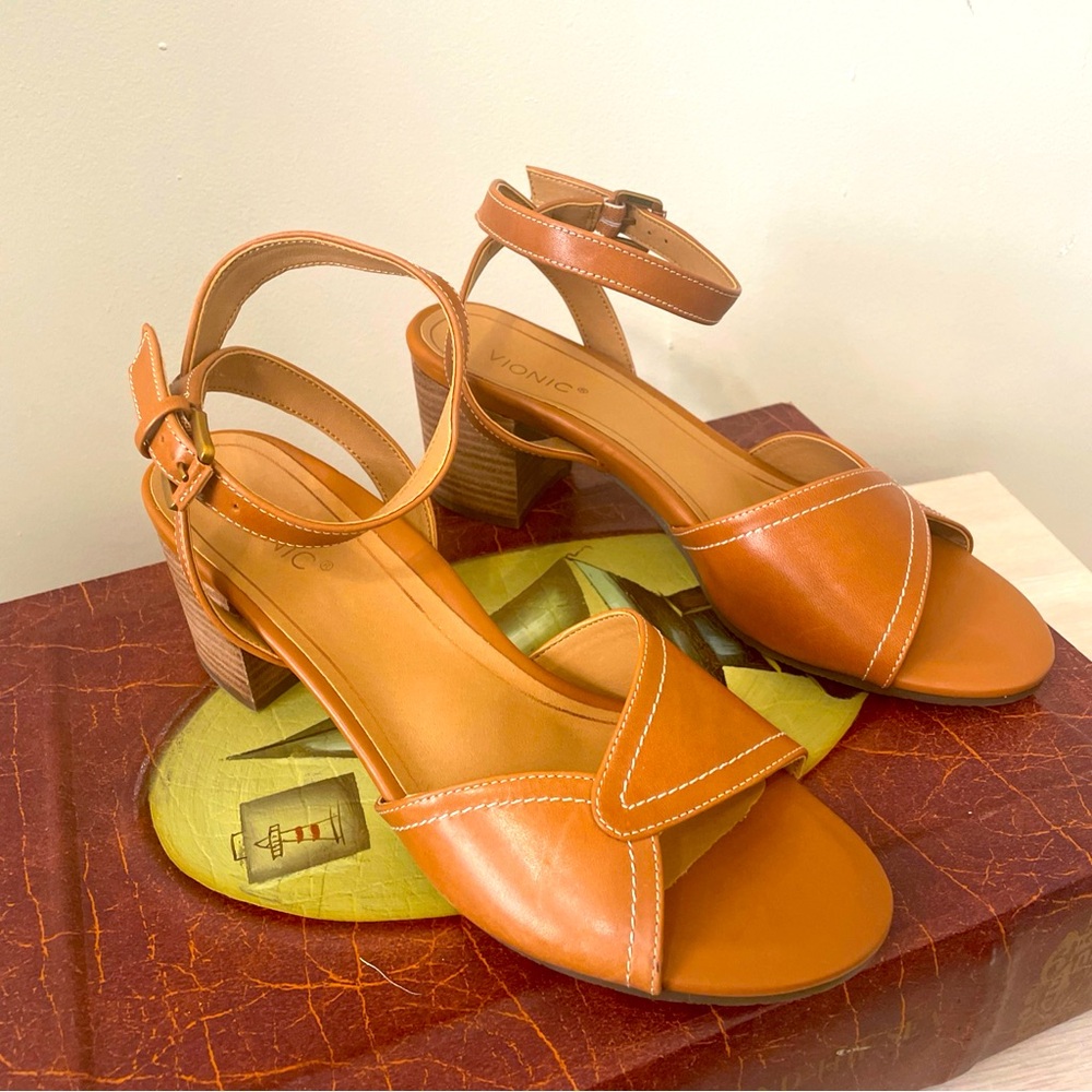 Vionic block heels sandals size 10